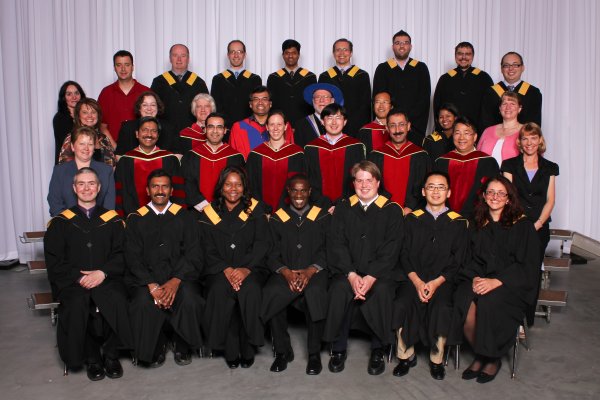 MScIS and BScIS grads, faculty and staff